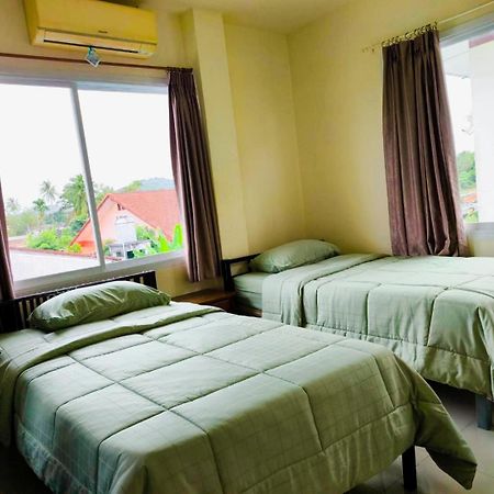 Bed and Breakfast Nu Phuket Airport Resident 1 Nai Yang Екстер'єр фото