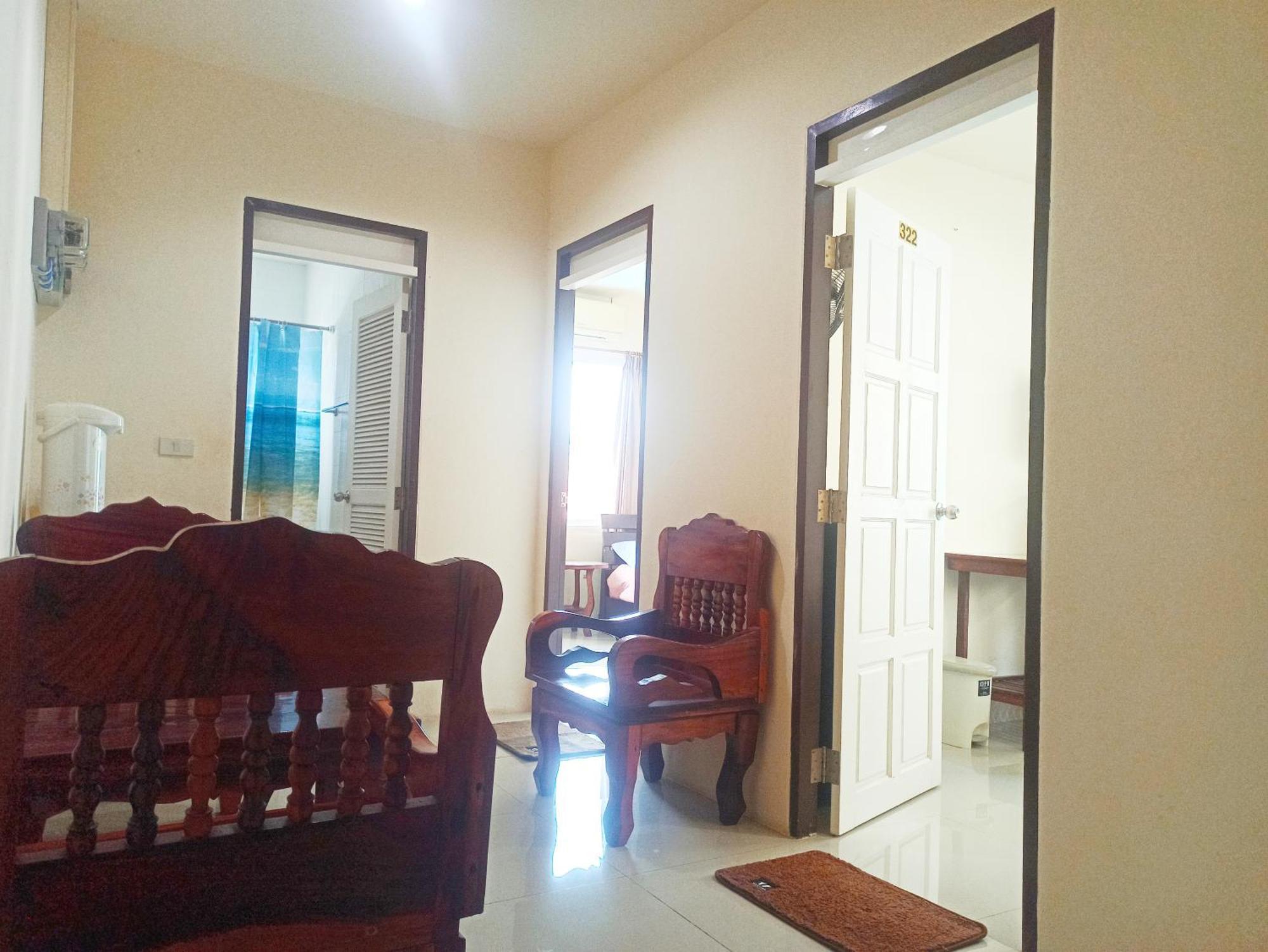 Bed and Breakfast Nu Phuket Airport Resident 1 Nai Yang Екстер'єр фото